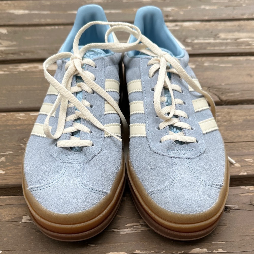 NWOT Adidas Gazelle: platform size 9 wms